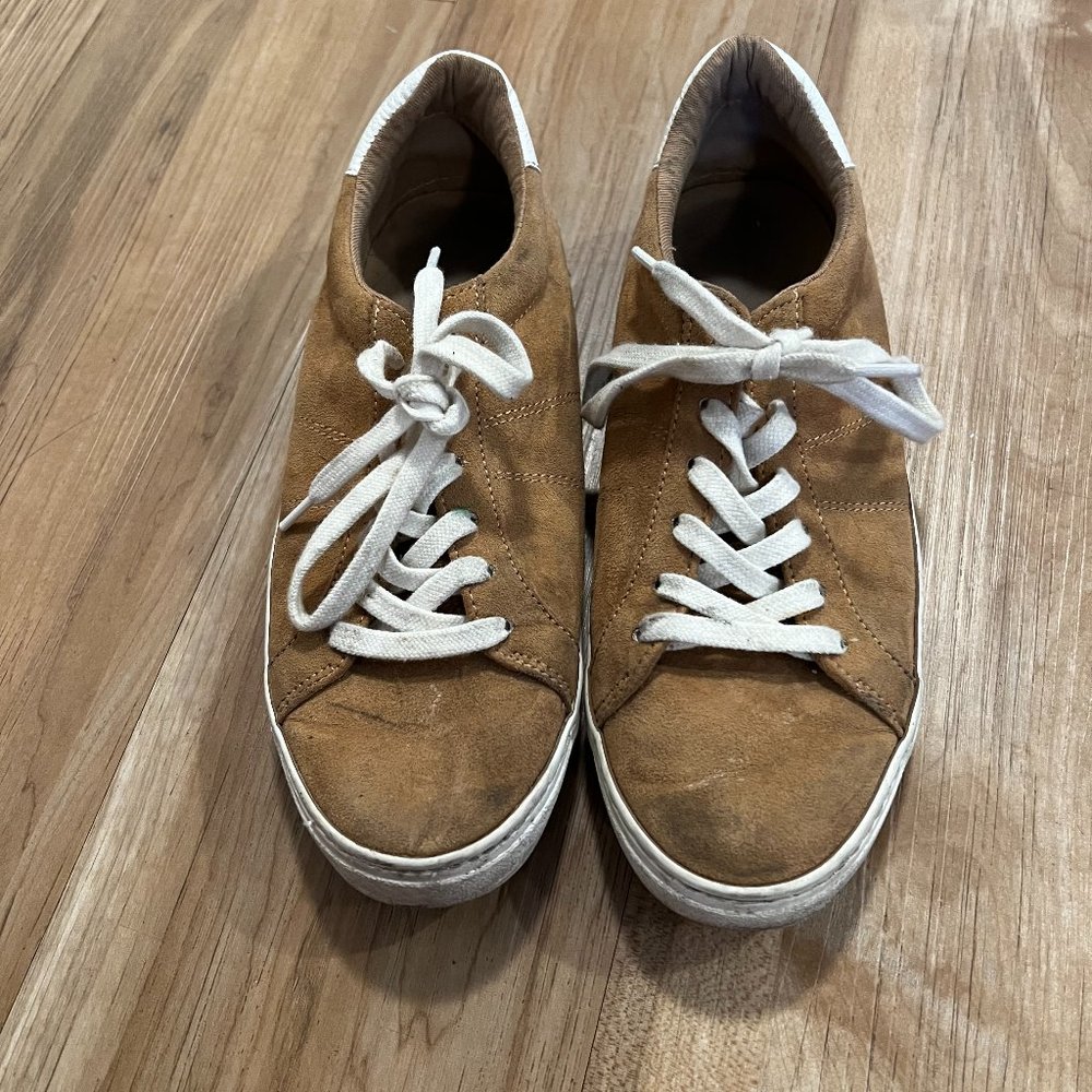 Beige Tennis Sneaker Woman's Size 6 1/2- 7